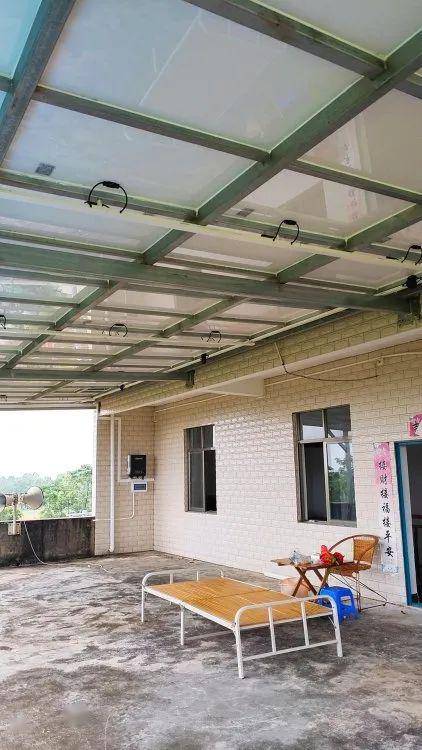 光伏陽(yáng)光房 領(lǐng)補(bǔ)貼、增美觀、創(chuàng)收益，一站式太陽(yáng)能發(fā)電技術(shù)服務(wù)正當(dāng)時(shí)